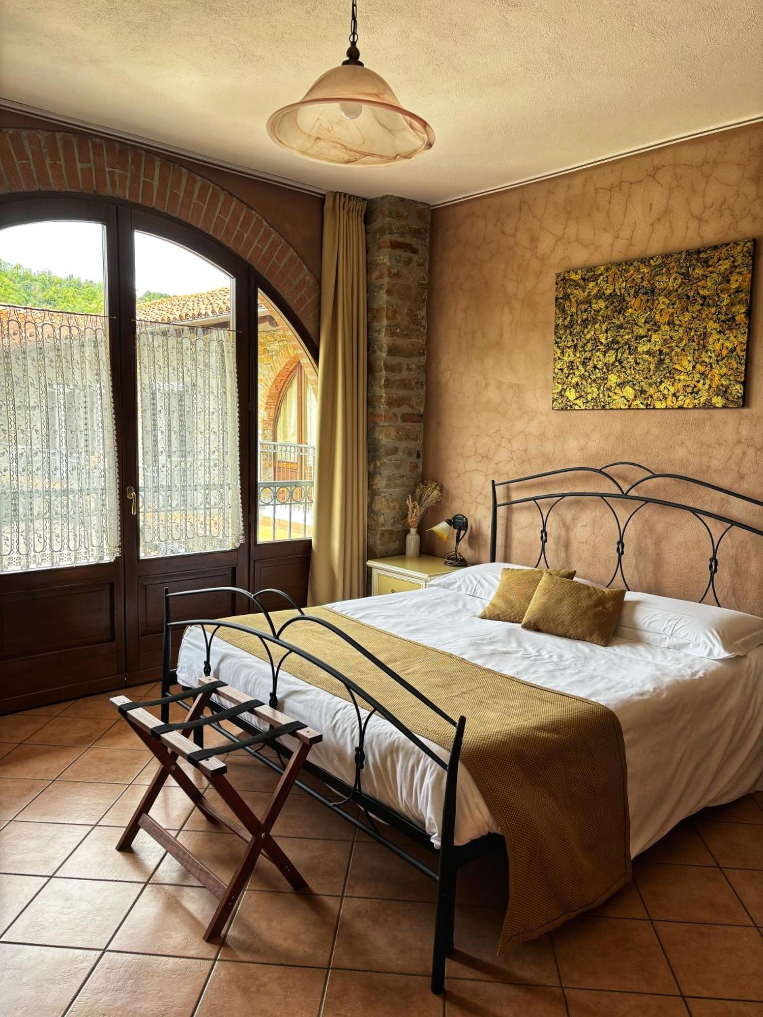 Agriturismo Tenuta San Giuseppe Cossano Belbo Luaran gambar