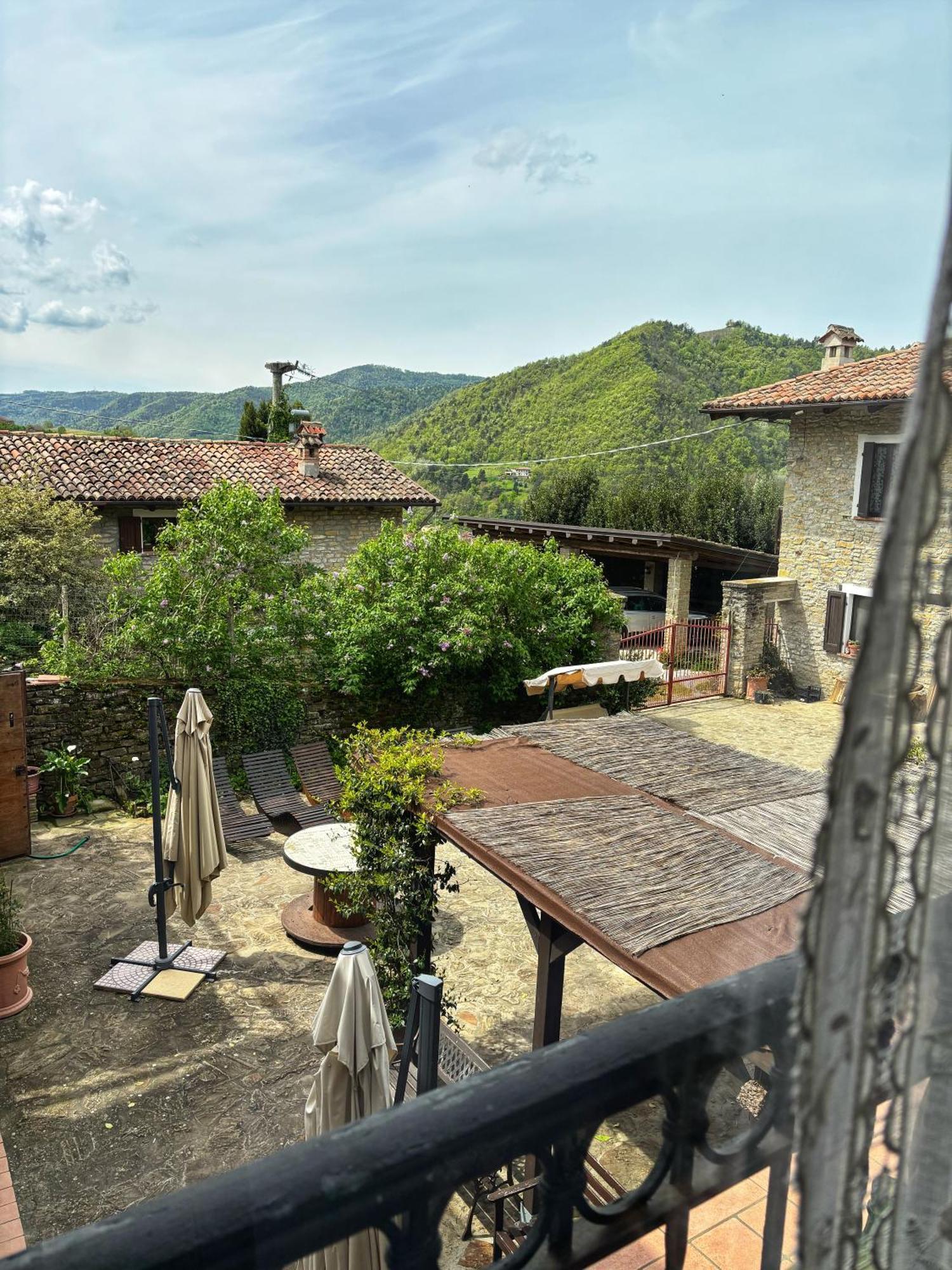 Agriturismo Tenuta San Giuseppe Cossano Belbo Luaran gambar